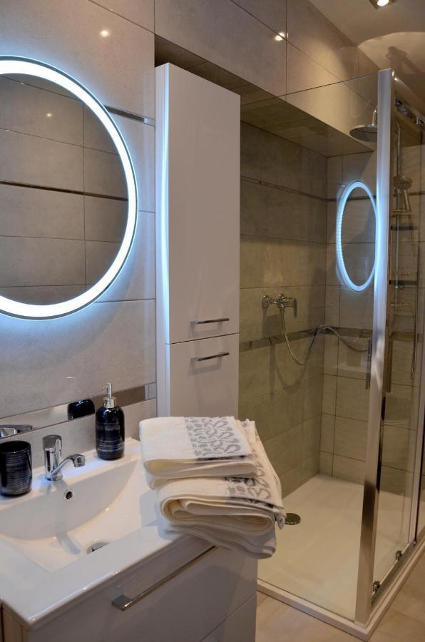 Apartament Deluxe 1 Oświęcim Εξωτερικό φωτογραφία