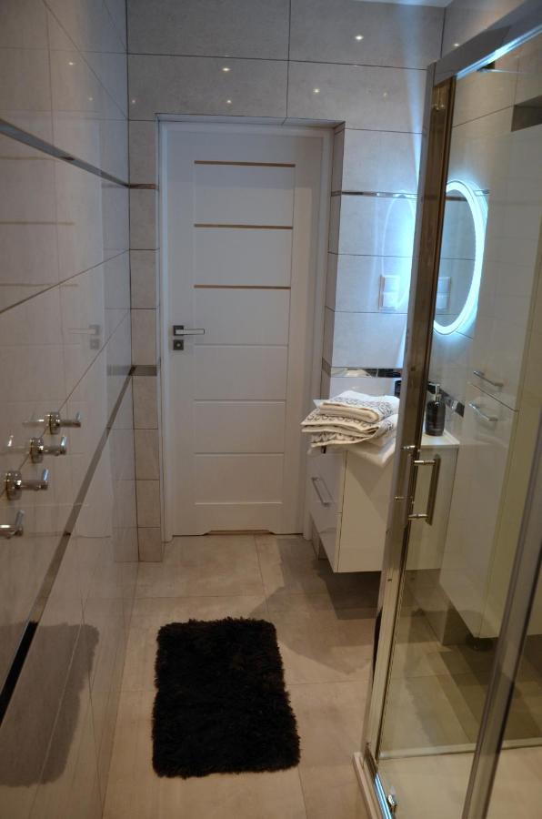 Apartament Deluxe 1 Oświęcim Εξωτερικό φωτογραφία